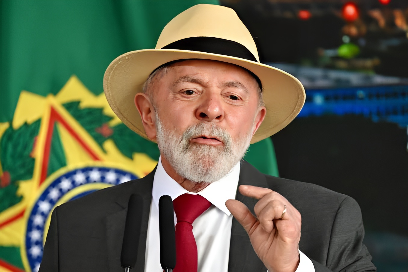 Lula Sanciona Nova Lei que limita o aumento do salário mínimo